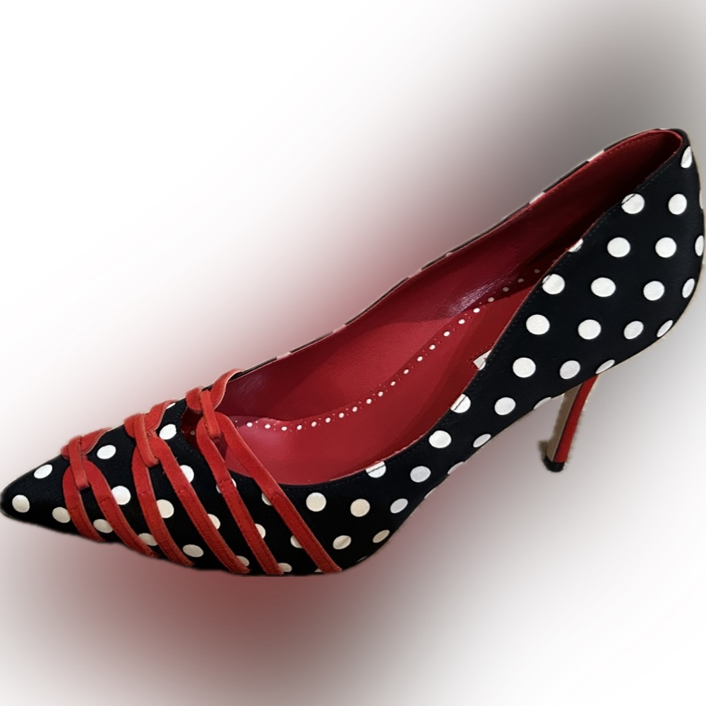 New Manolo Blahnik heels with box